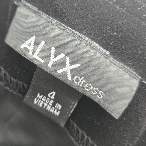 Fancy Velvet Dress EUC - Picture 7 of 8